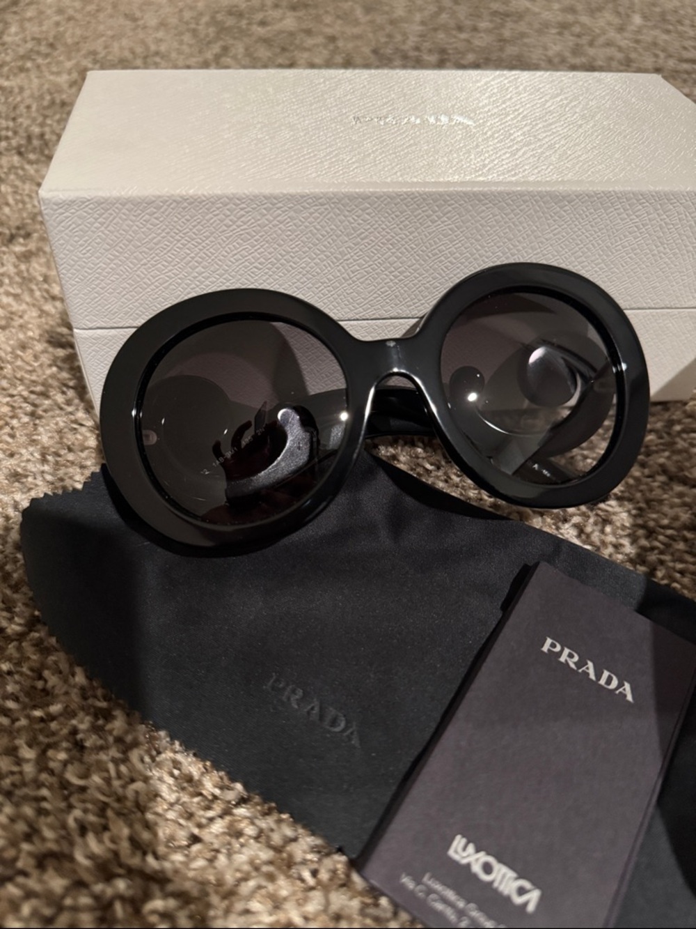 Authentic Prada round swirl sunglasses black - Picture 2 of 9
